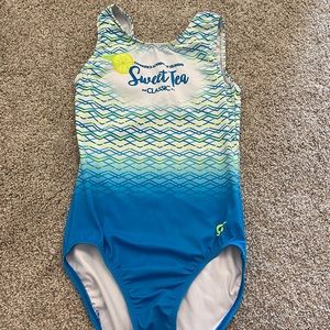 GK WOMENS MEDIUM GYMNASTICS LEOTARD